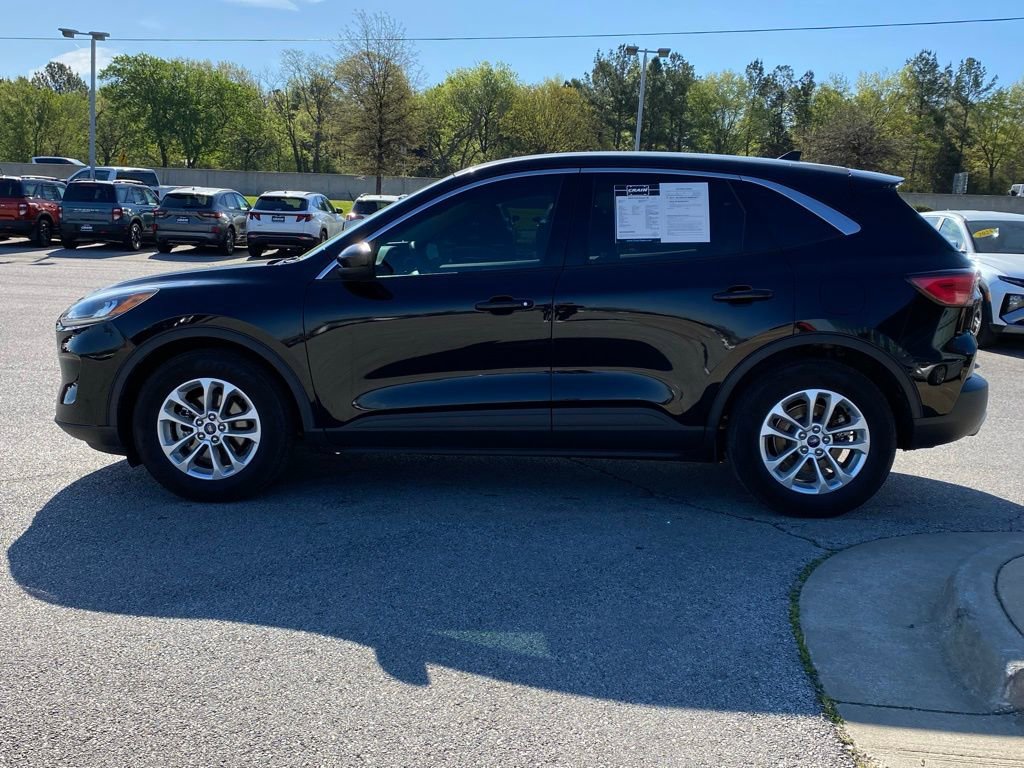 Used 2020 Ford Escape SE image 4