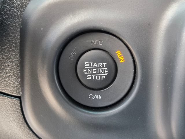 Used 2023 Jeep Wrangler Unlimited w/ Cold Weather Group AWD/4WD image 20