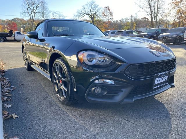 Used 2018 FIAT 124 Spider Abarth w/ Convenience Group RWD image 9