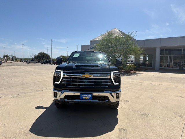 Used 2024 Chevrolet Silverado 2500 LTZ w/ LTZ Plus Package AWD/4WD image 2