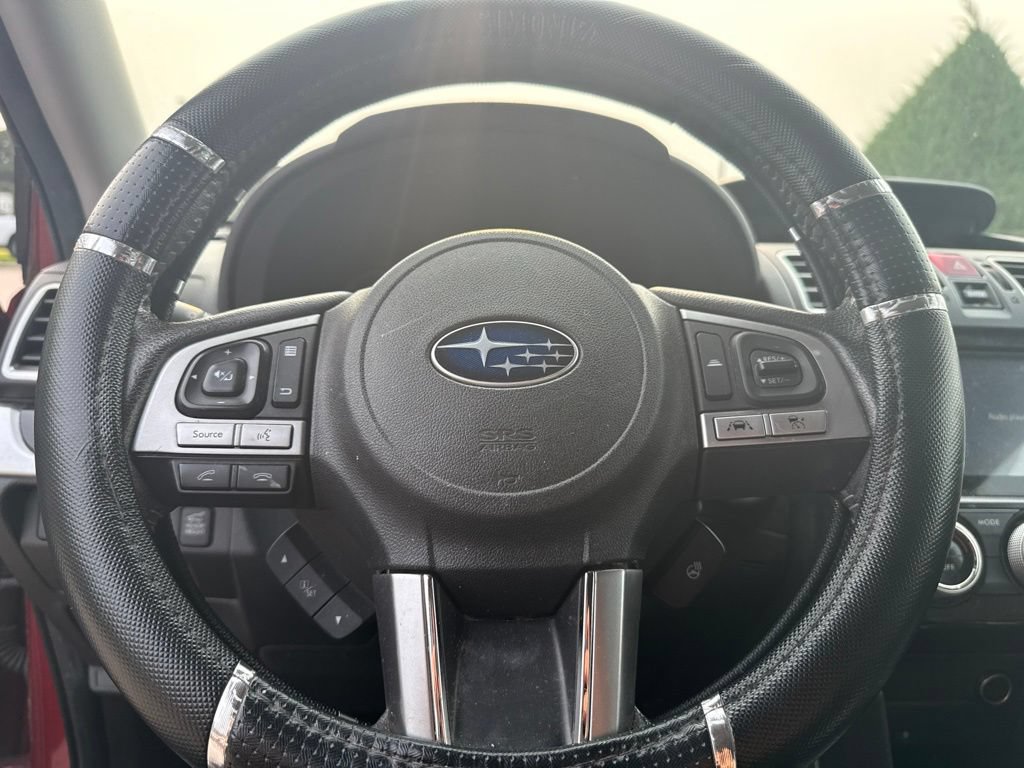 Used 2017 Subaru Forester 2.5i Touring AWD/4WD image 7