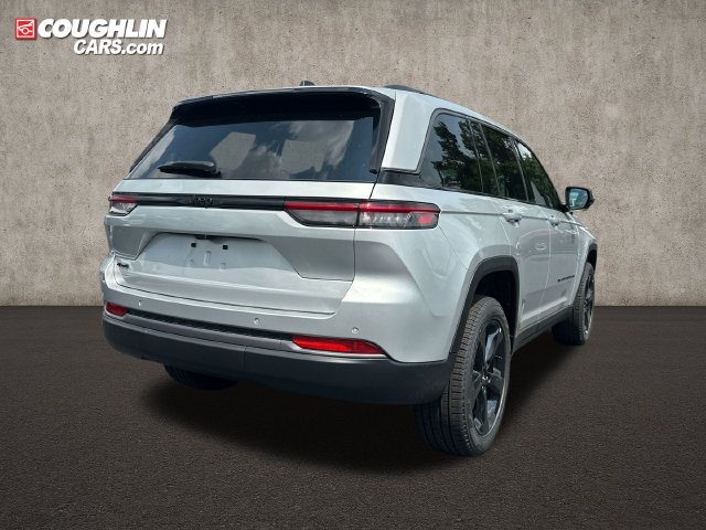 New 2026 Jeep Grand Cherokee Limited w/ Limited Altitude Package AWD/4WD image 7
