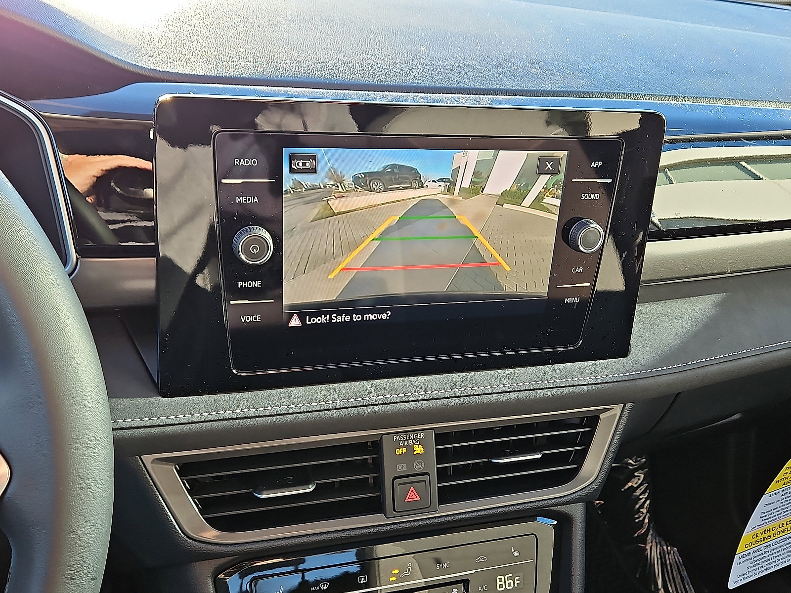 New 2026 Volkswagen Taos SE image 16