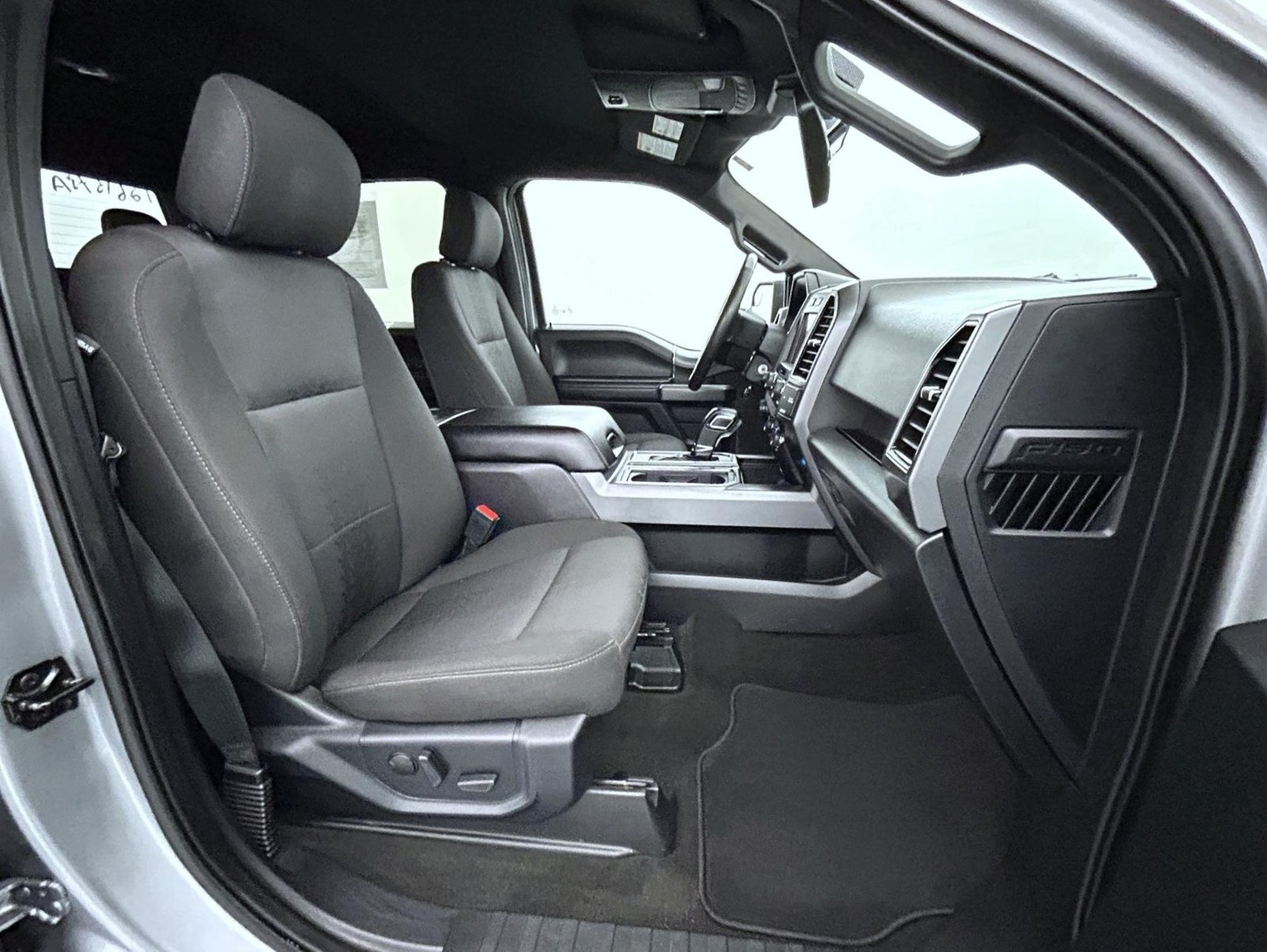Used 2020 Ford F150 XLT w/ Equipment Group 302A Luxury AWD/4WD image 15