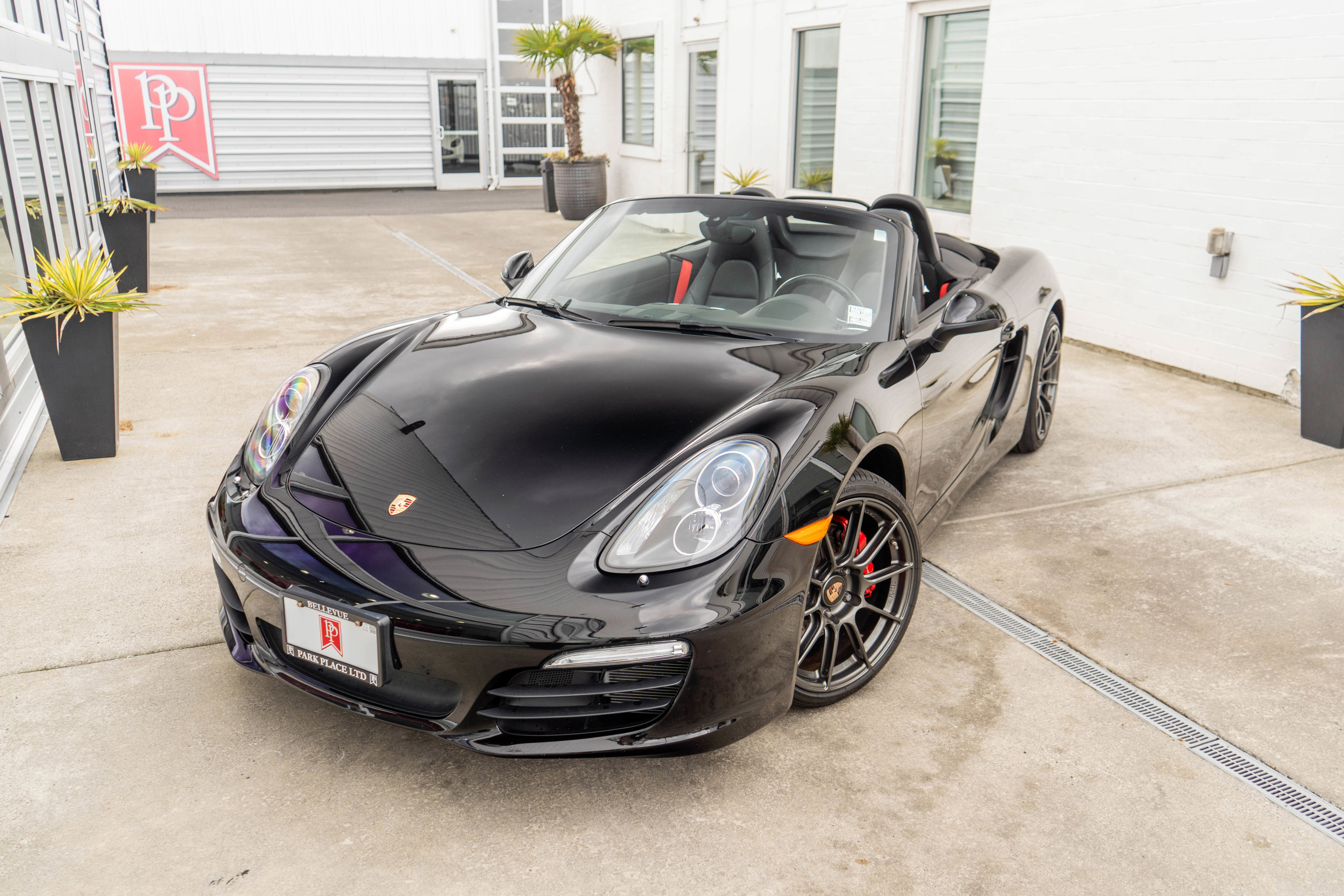 Used 2014 Porsche Boxster S image 3