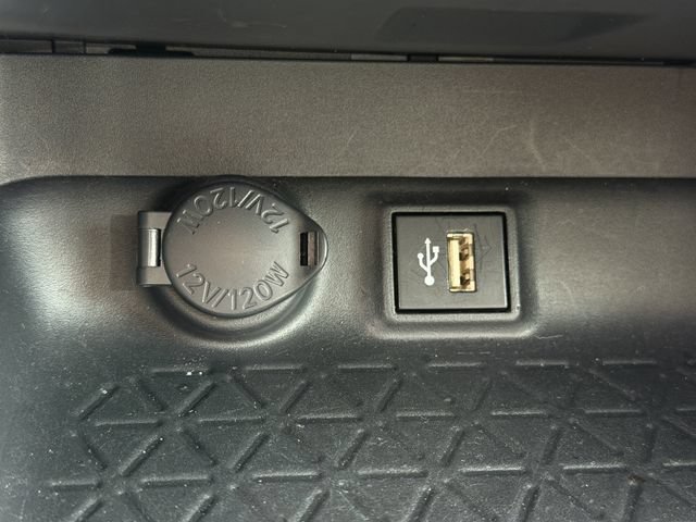 Used 2024 Toyota RAV4 XLE FWD image 21