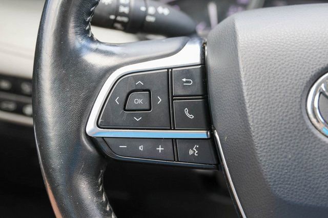 Used 2021 Toyota Highlander Limited image 35