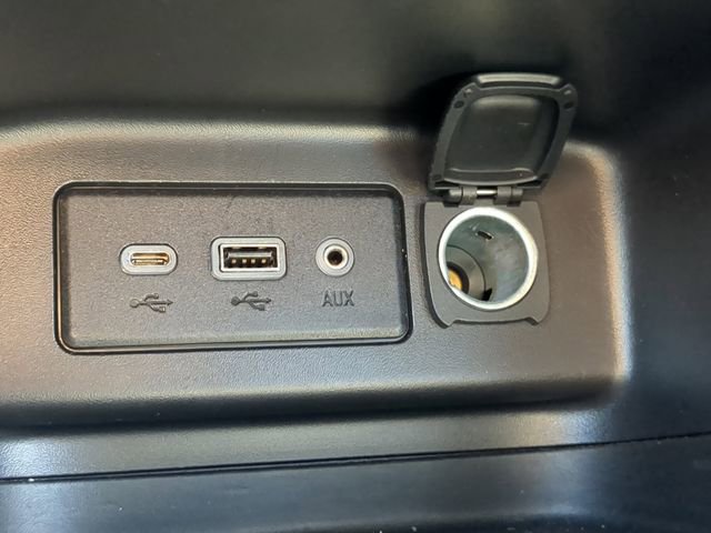 Used 2024 Chevrolet Equinox LT image 26