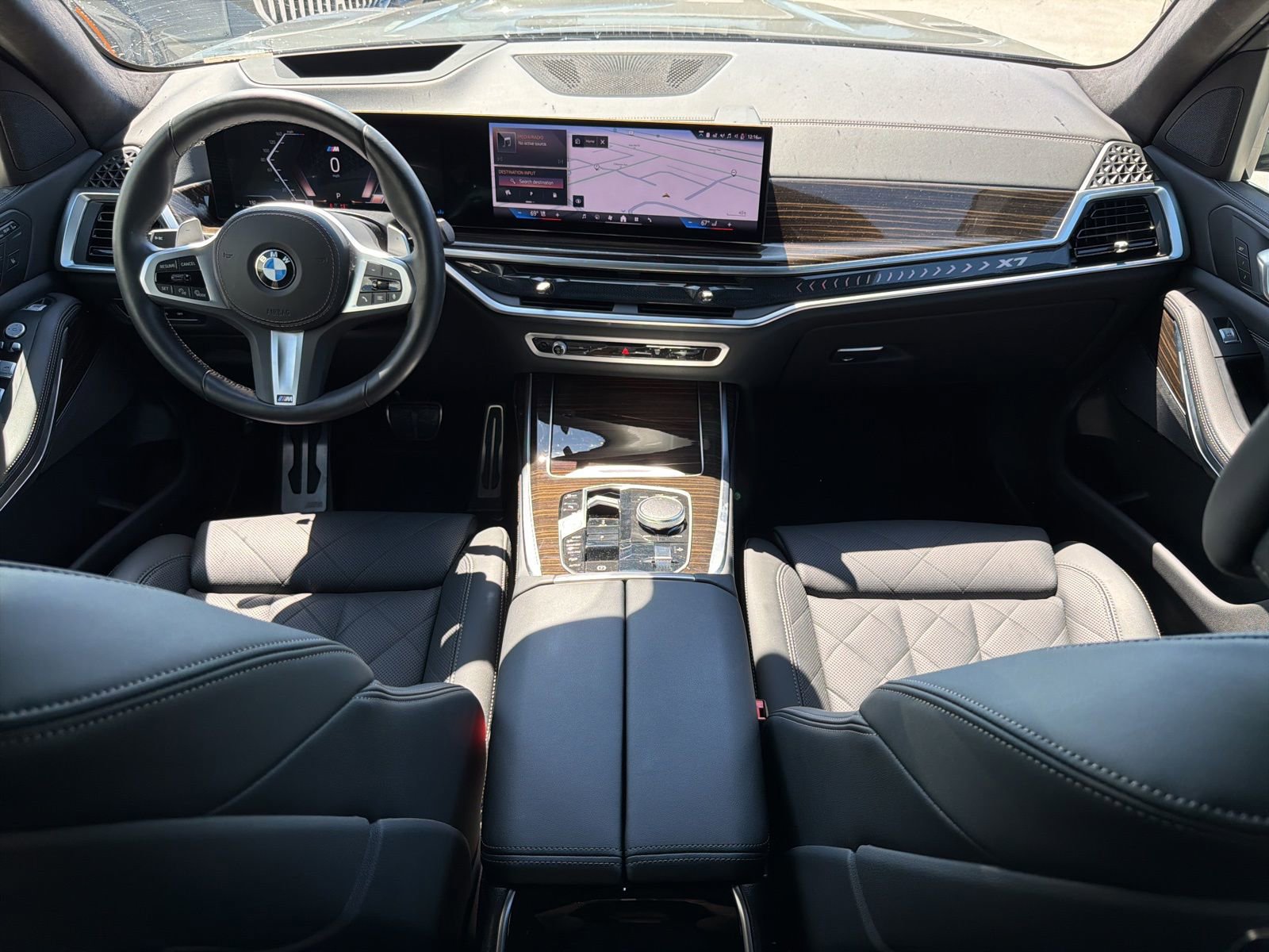 Certified 2024 BMW X7 xDrive40i w/ M Sport Package image 6