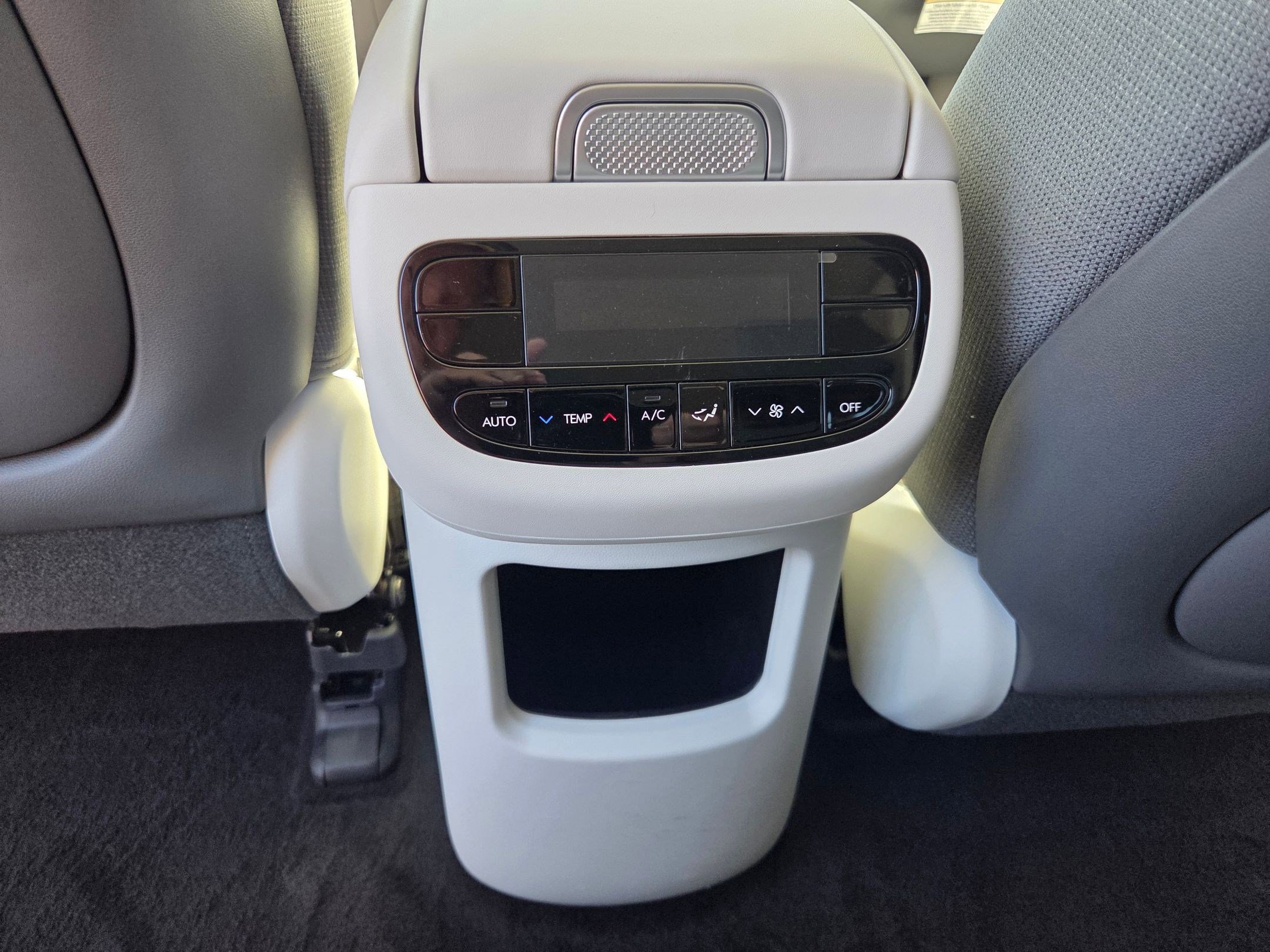New 2026 Hyundai Ioniq 9 S image 16