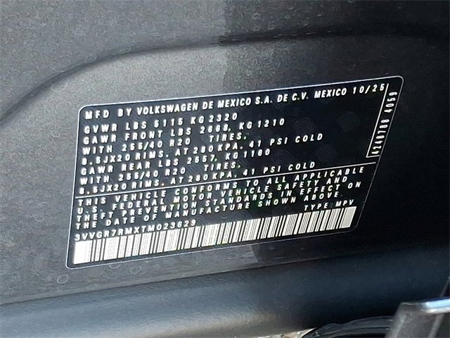 New 2026 Volkswagen Tiguan SE R-Line image 11