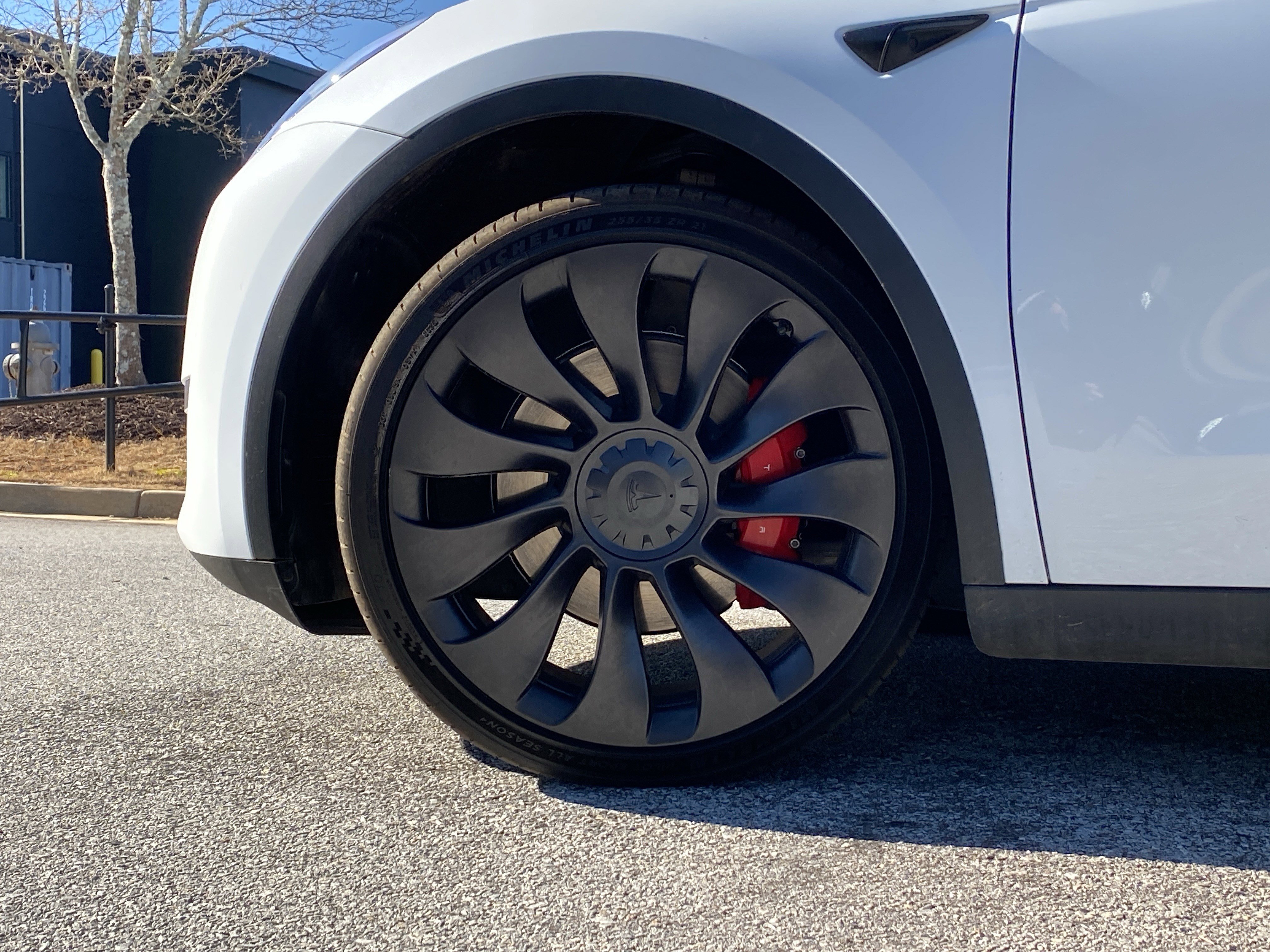 Used 2023 Tesla Model Y Long Range image 17