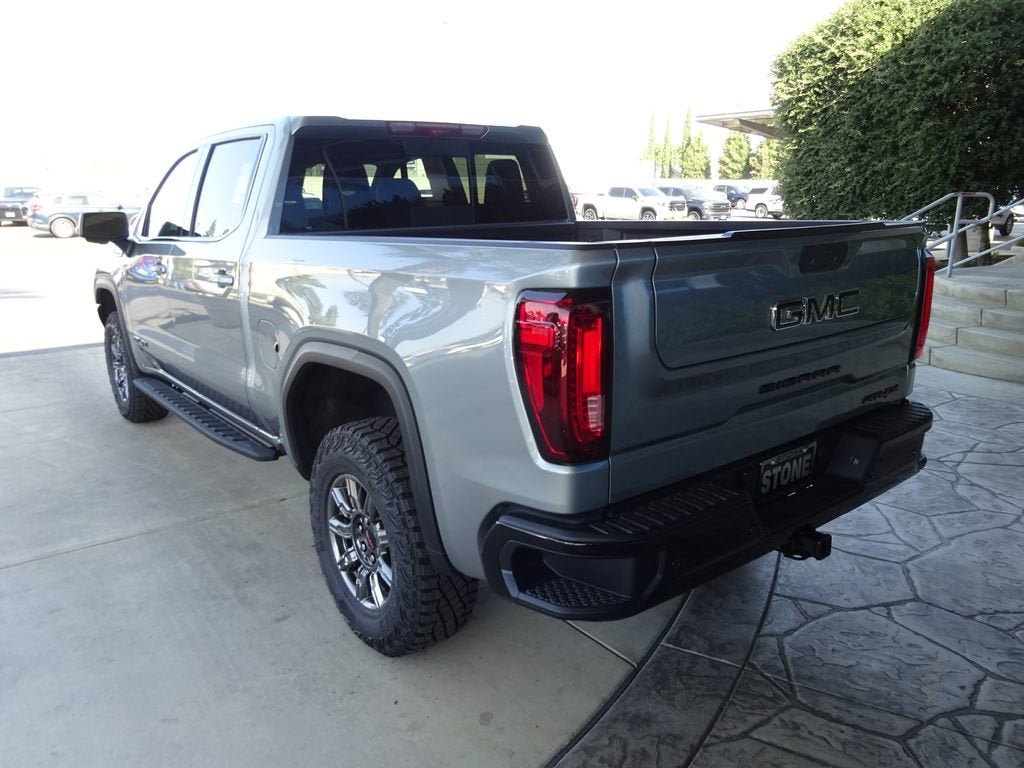 New 2026 GMC Sierra 1500 AT4X w/ LPO, Black Badging Package AWD/4WD image 5