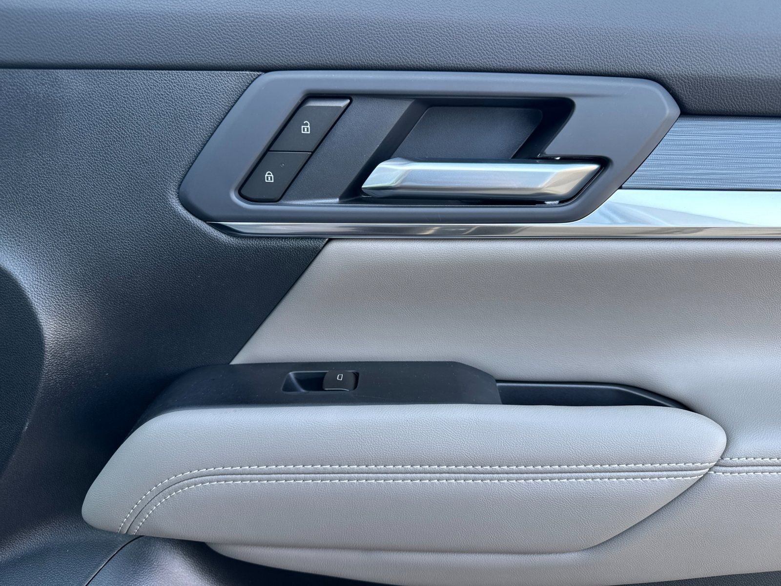 New 2026 GMC Terrain Elevation w/ Black Edition image 19