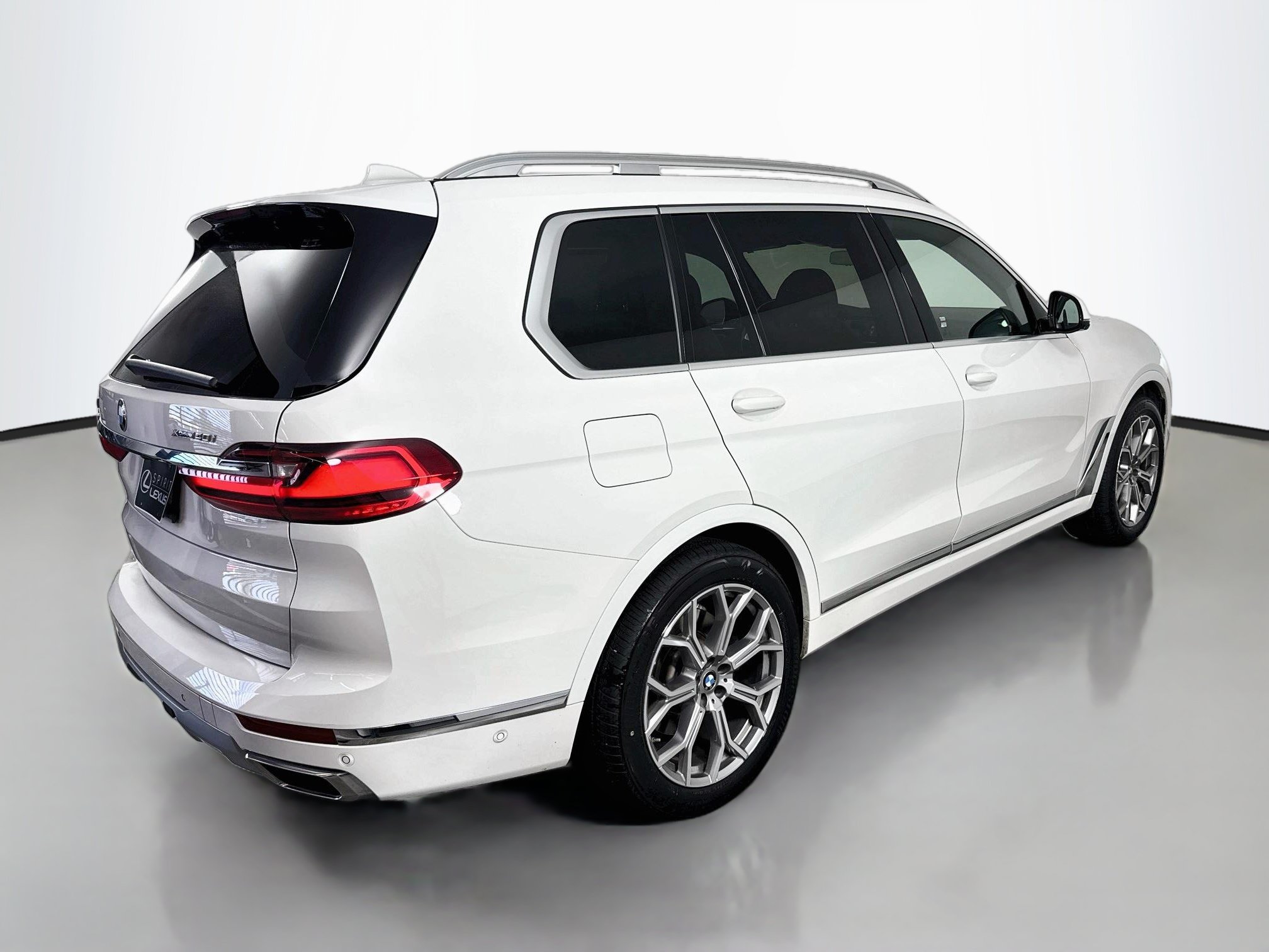 Used 2021 BMW X7 xDrive40i w/ Premium Package AWD/4WD image 7