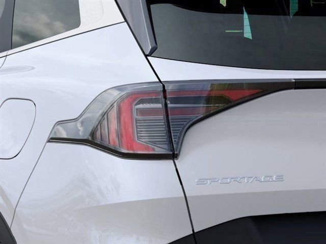 New 2026 Kia Sportage LX image 11