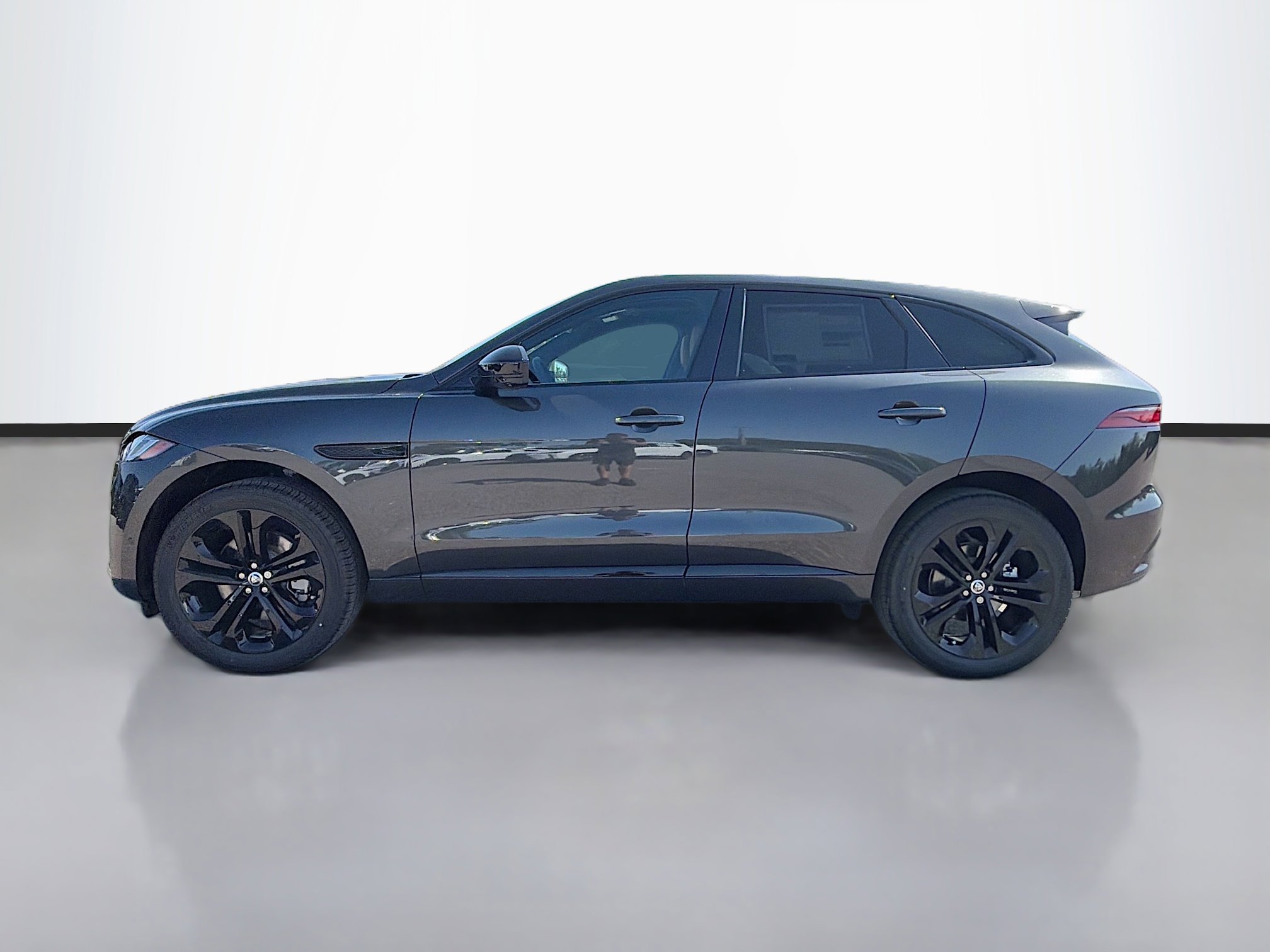 New 2026 Jaguar F-PACE R-Dynamic S AWD/4WD image 2