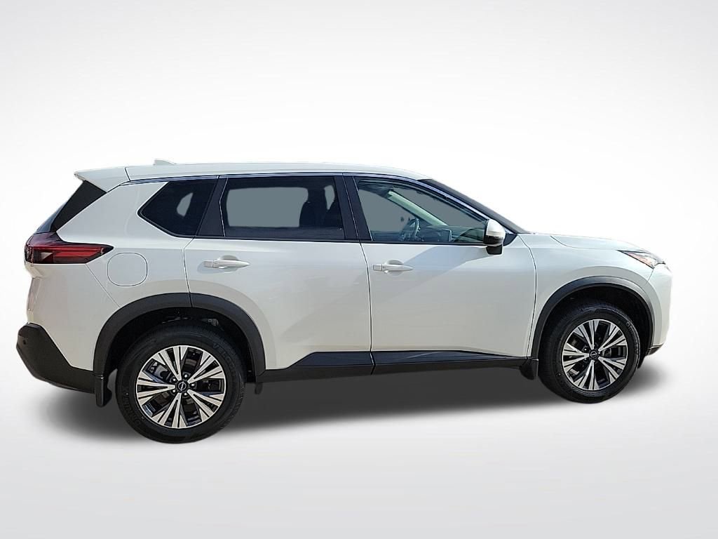 Certified 2022 Nissan Rogue SV image 7