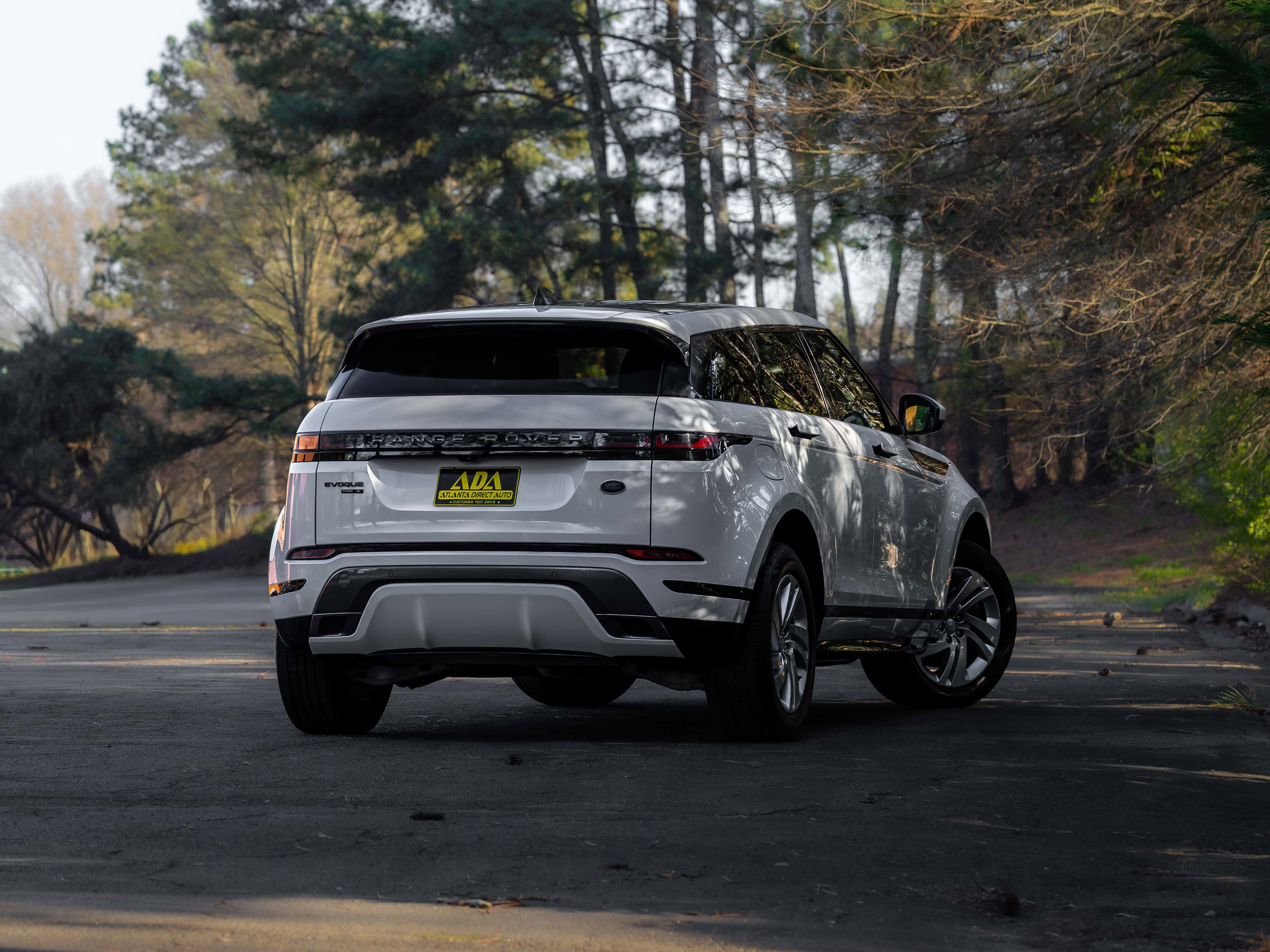 Used 2020 Land Rover Range Rover Evoque R-Dynamic S AWD/4WD image 4