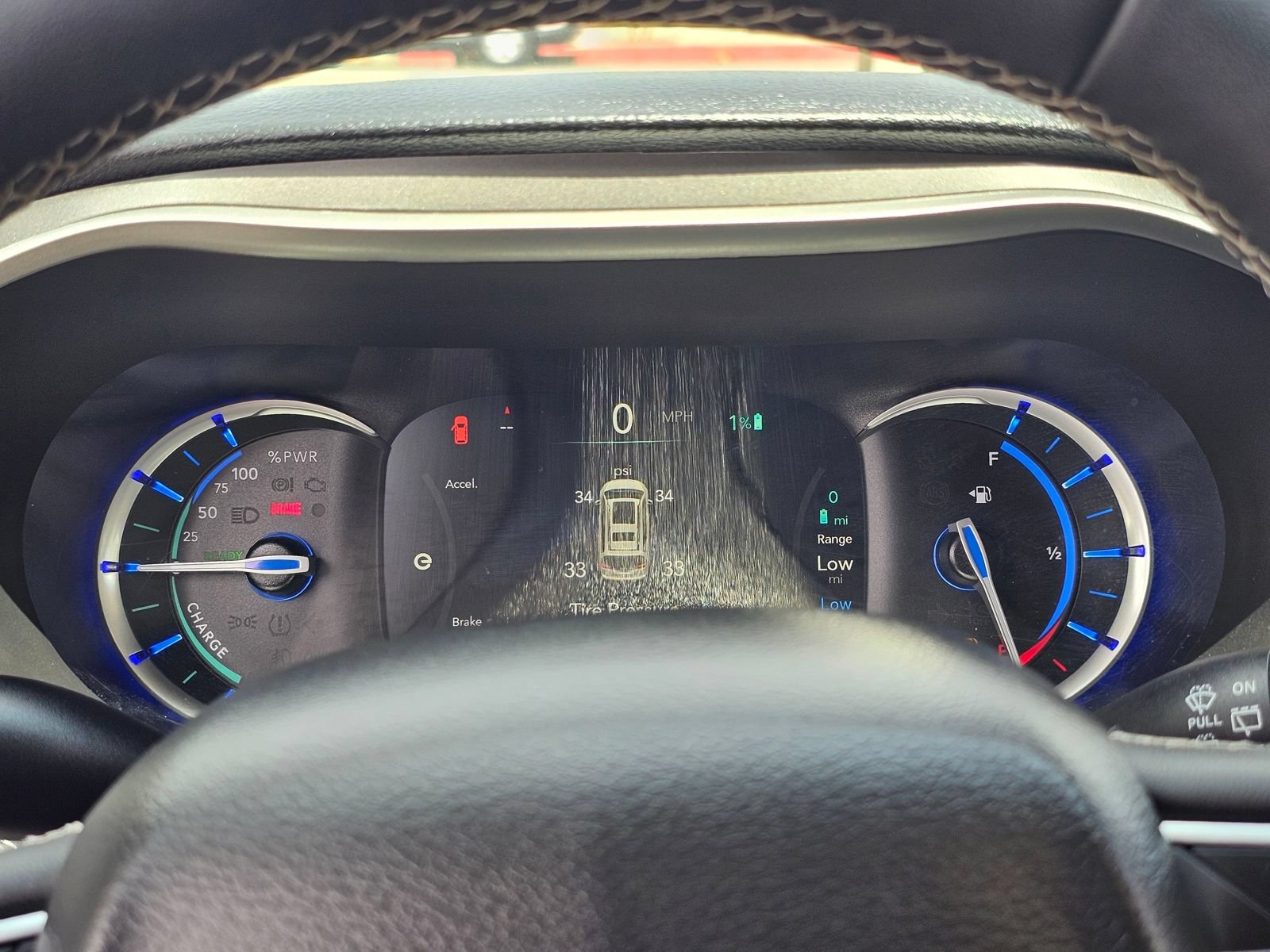 Used 2024 Chrysler Pacifica Limited FWD image 13