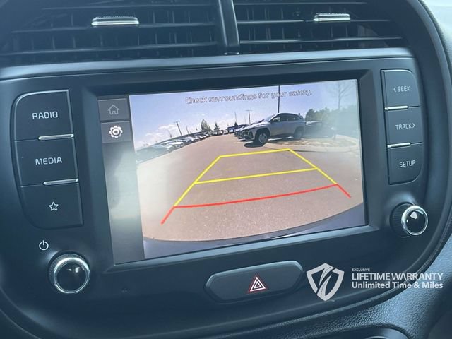 Used 2025 Kia Soul LX w/ LX Technology Package FWD image 33