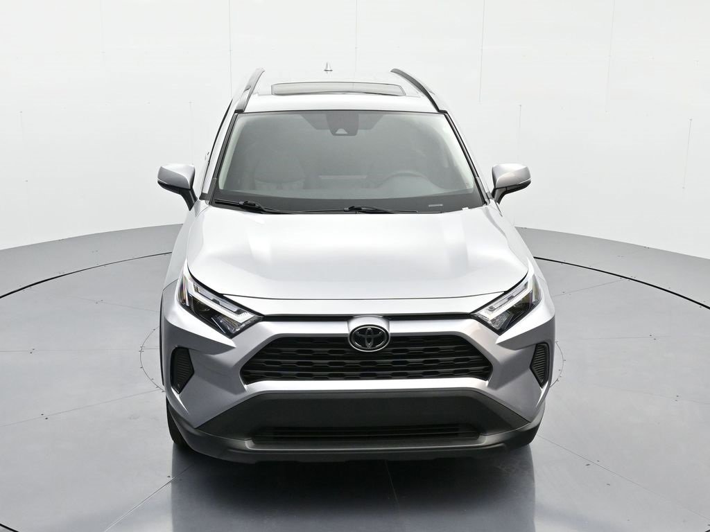 Used 2025 Toyota RAV4 XLE image 27
