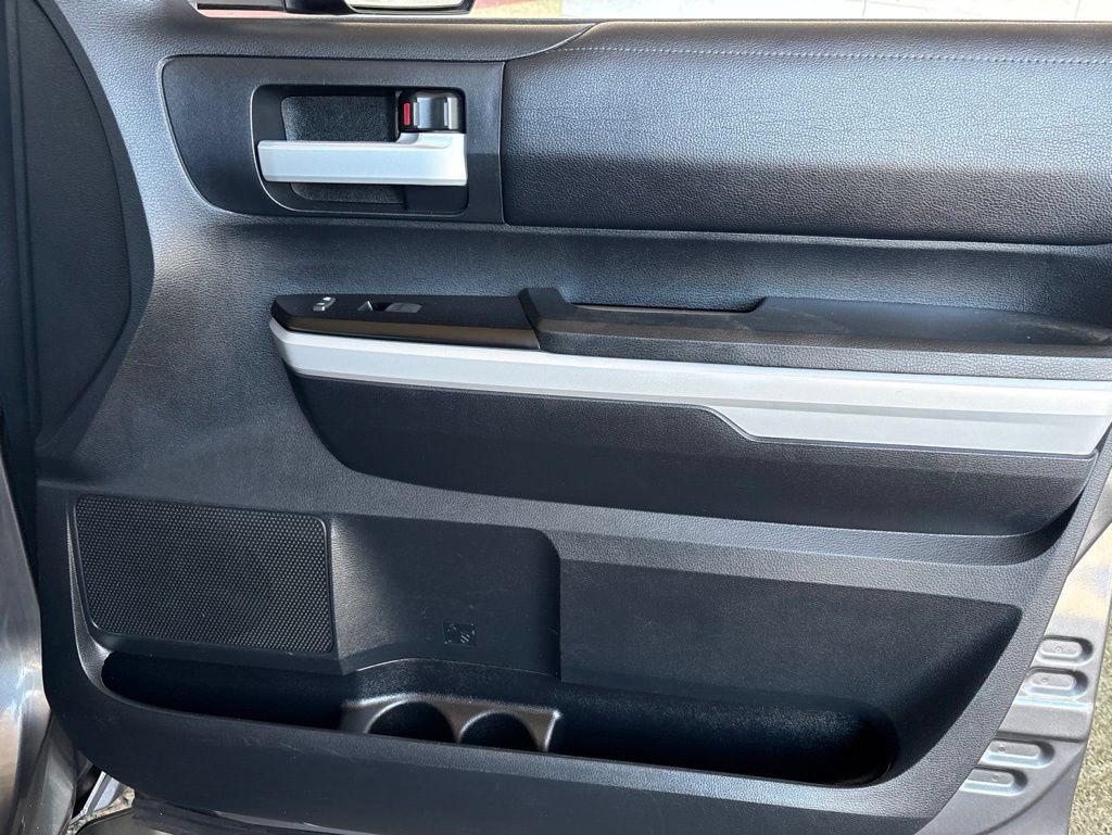 Used 2018 Toyota Tundra SR5 w/ SR5 Upgrade Package RWD image 14
