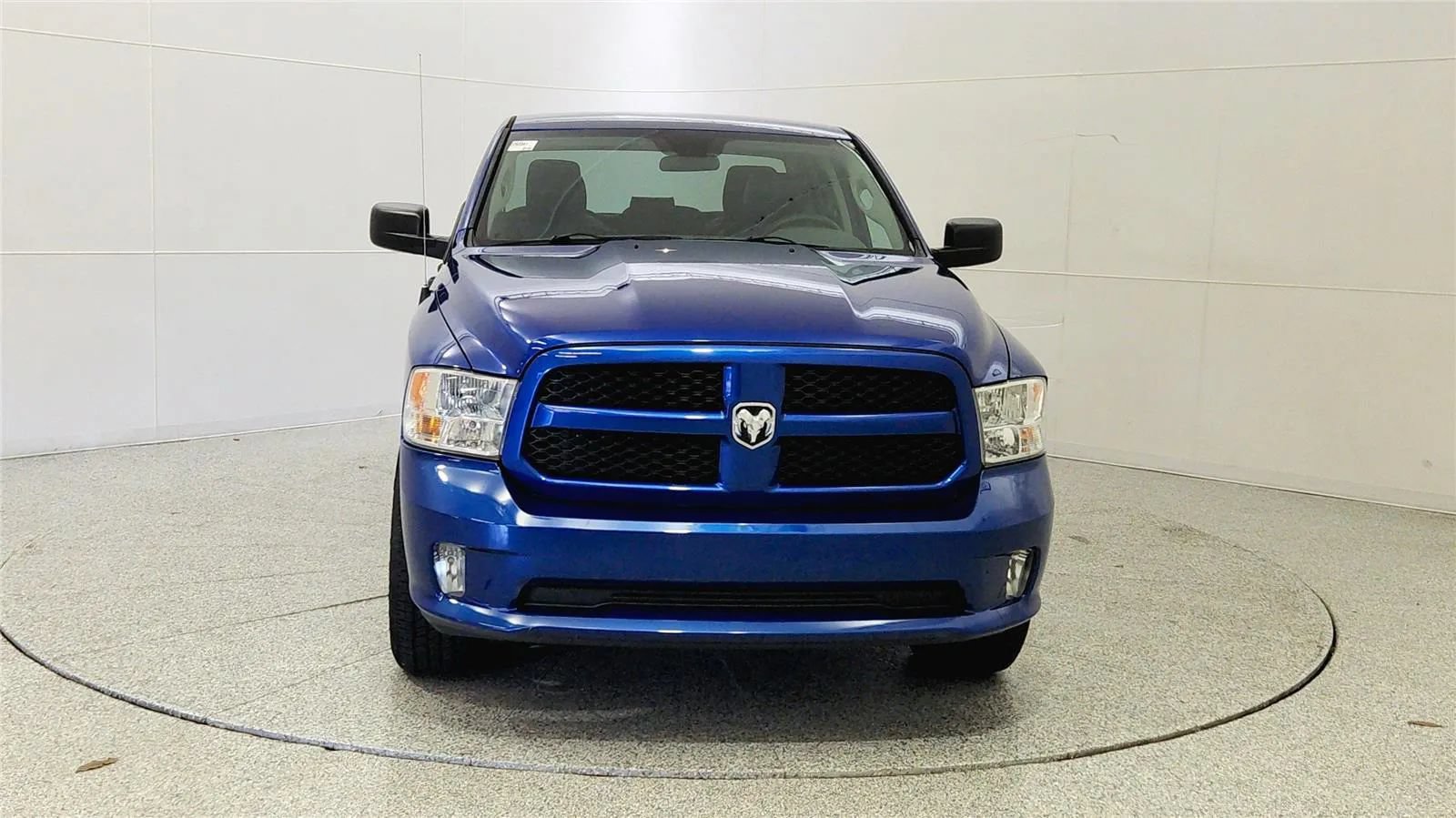 Used 2015 RAM 1500 Express AWD/4WD image 2