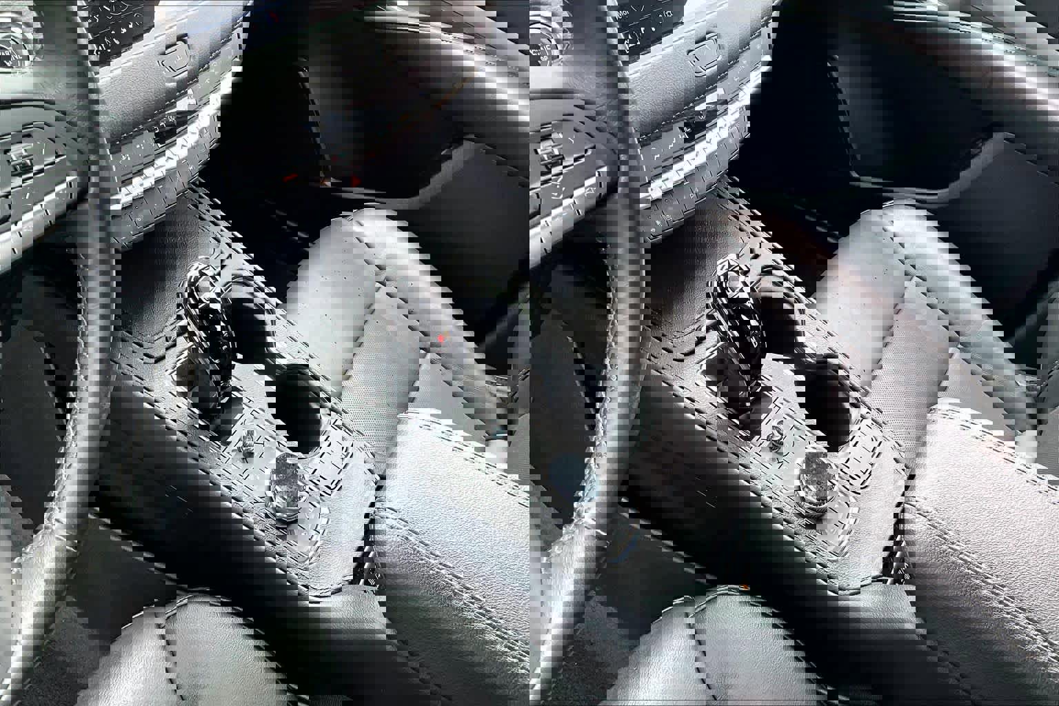 Used 2023 Cadillac XT4 Premium Luxury w/ Technology Package image 15