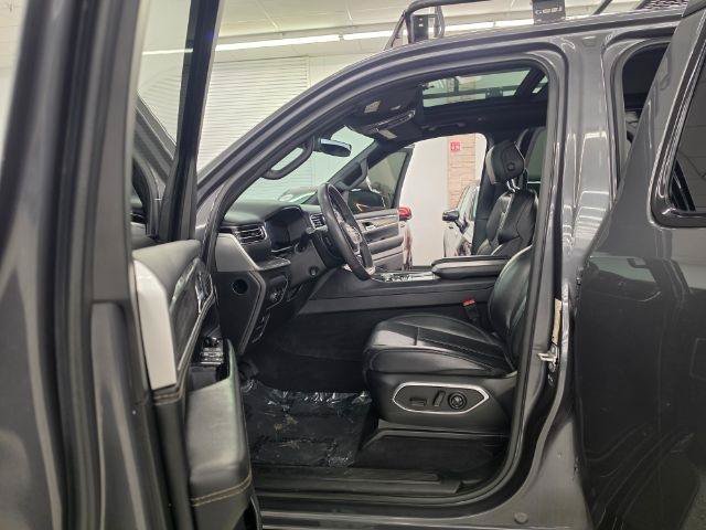 Used 2022 Jeep Wagoneer Series II w/ Premium Group I AWD/4WD image 8
