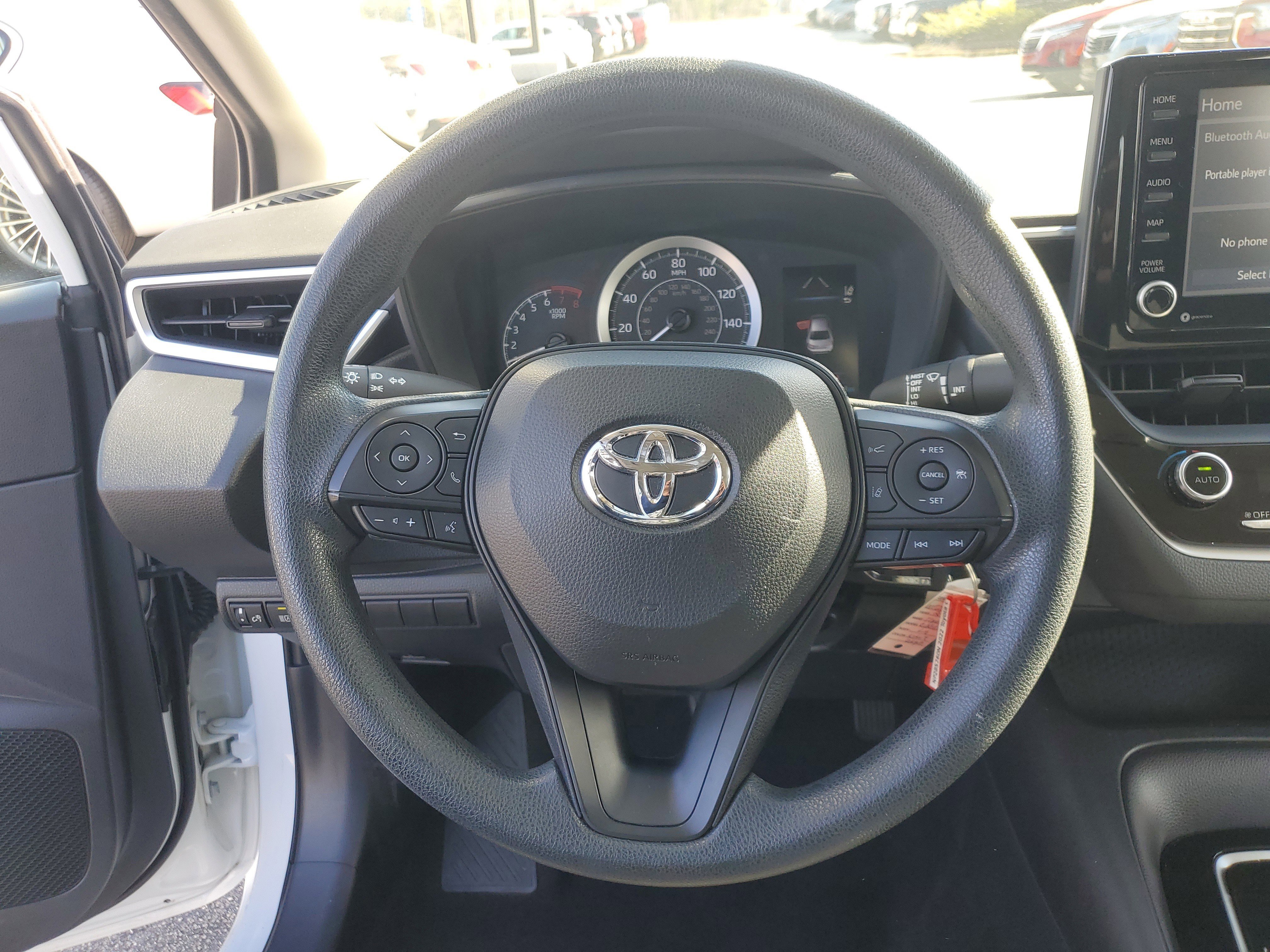 Used 2022 Toyota Corolla LE image 19