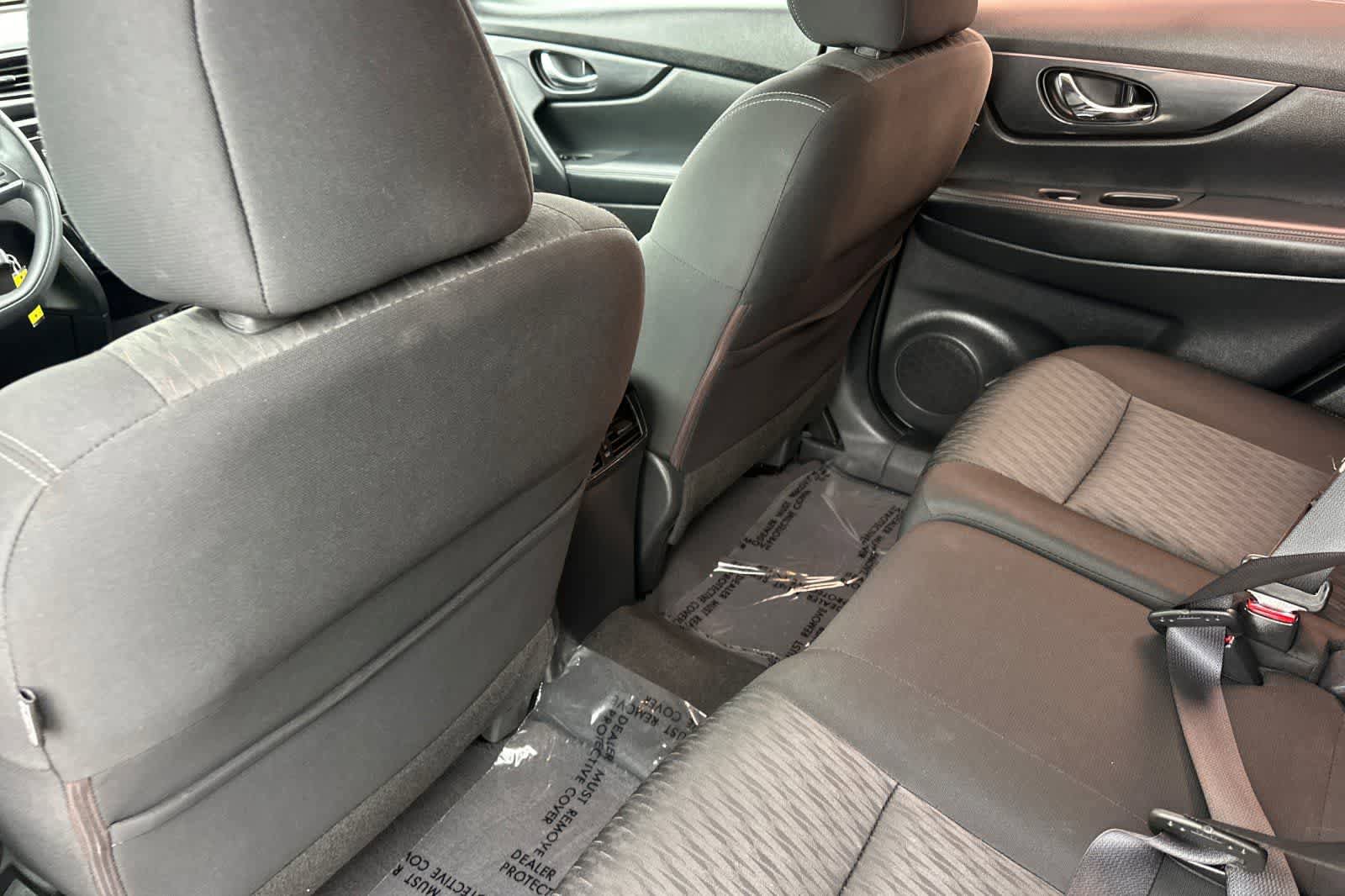 Used 2017 Nissan Rogue S FWD image 5