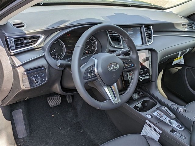 New 2025 INFINITI QX50 Luxe image 11