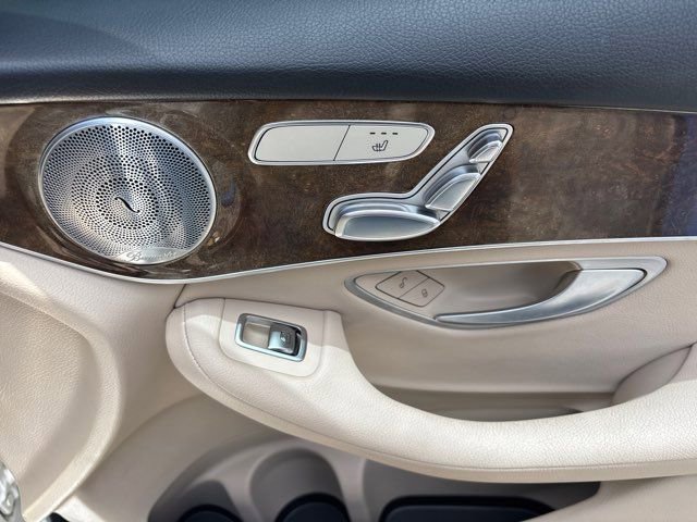 Used 2017 Mercedes-Benz GLC 300 4MATIC w/ Premium 3 Package image 61
