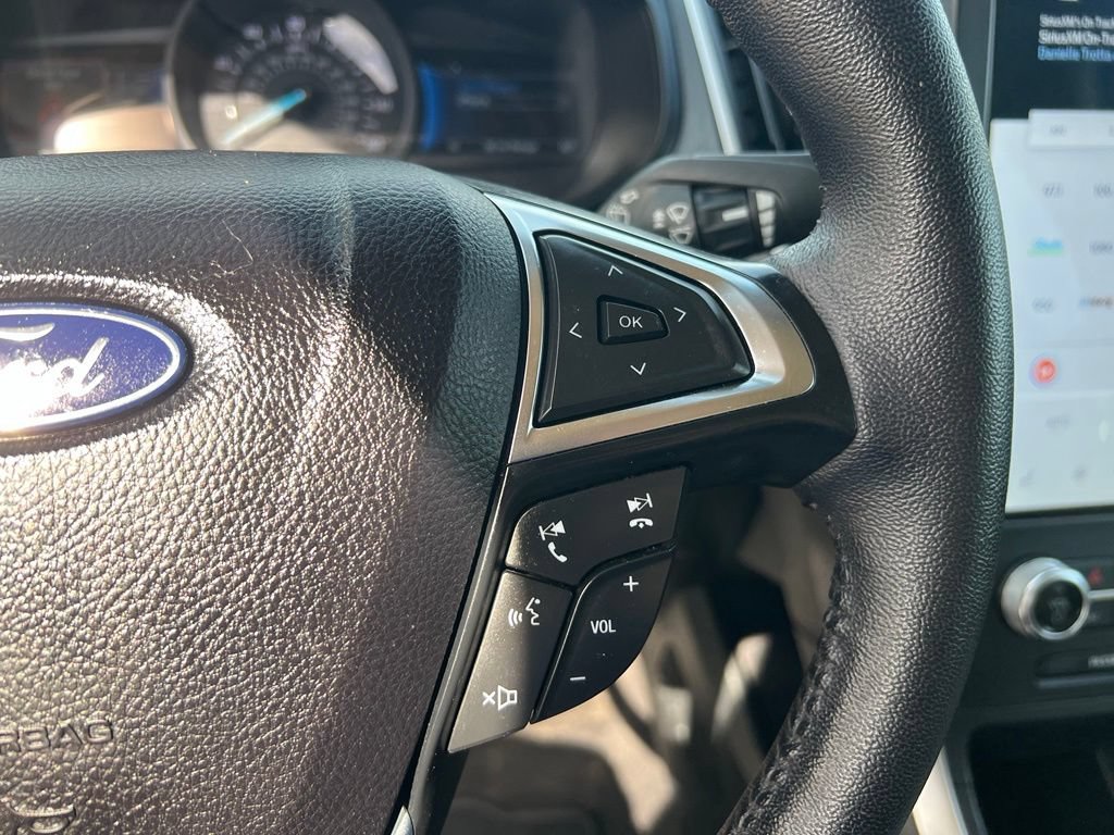 Used 2023 Ford Edge SEL AWD/4WD image 35