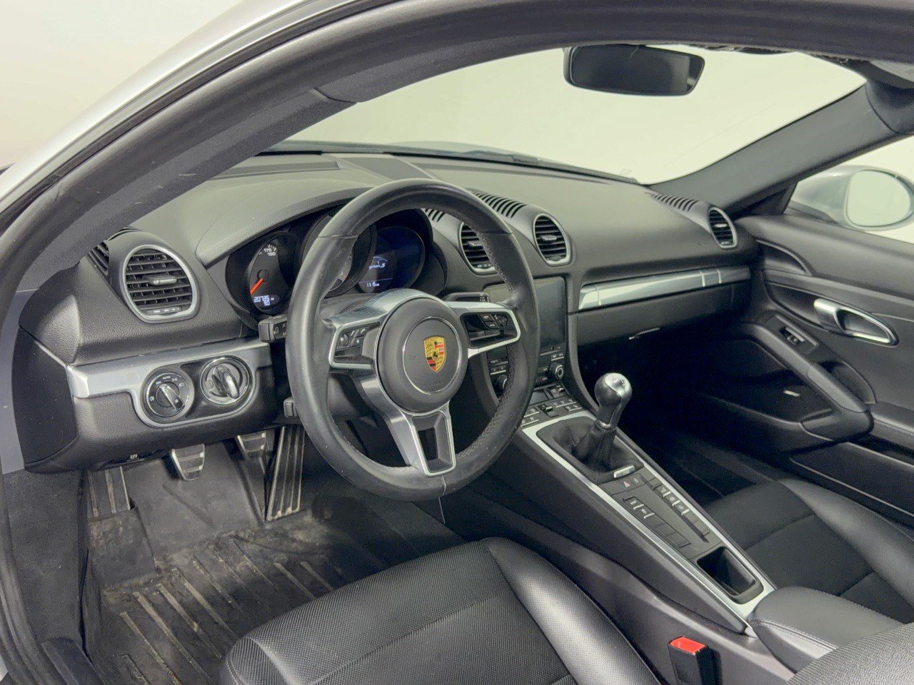 Certified 2021 Porsche 718 Cayman S RWD image 4