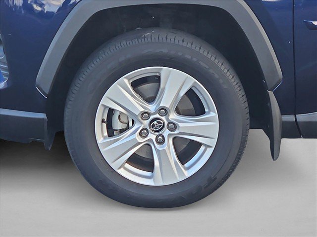 Certified 2021 Toyota RAV4 XLE FWD image 23