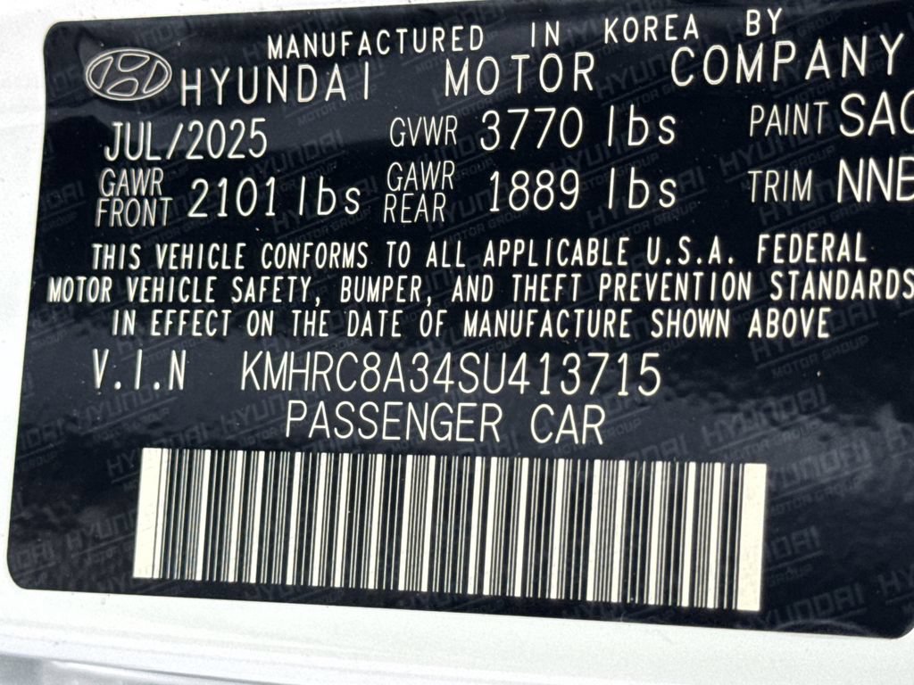 New 2025 Hyundai Venue Limited FWD image 32