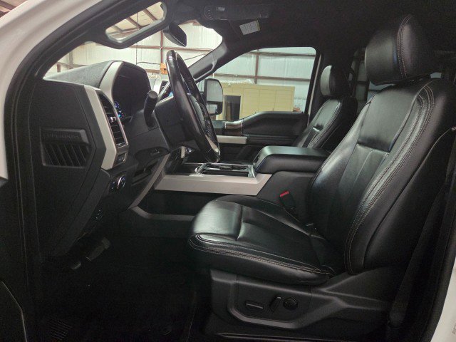 Used 2022 Ford F250 Lariat w/ Chrome Package image 6