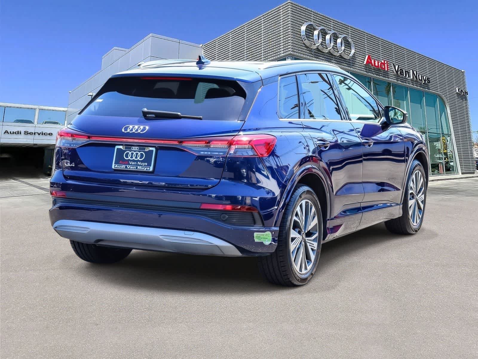 Used 2023 Audi Q4 e-tron Premium Plus w/ Premium Plus RWD image 4