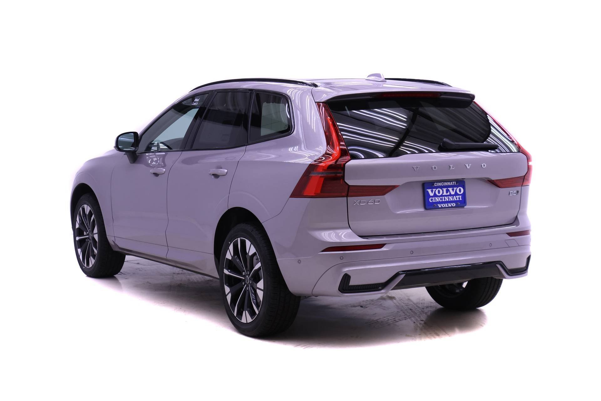 New 2026 Volvo XC60 B5 Plus w/ Protection Package Premier image 5