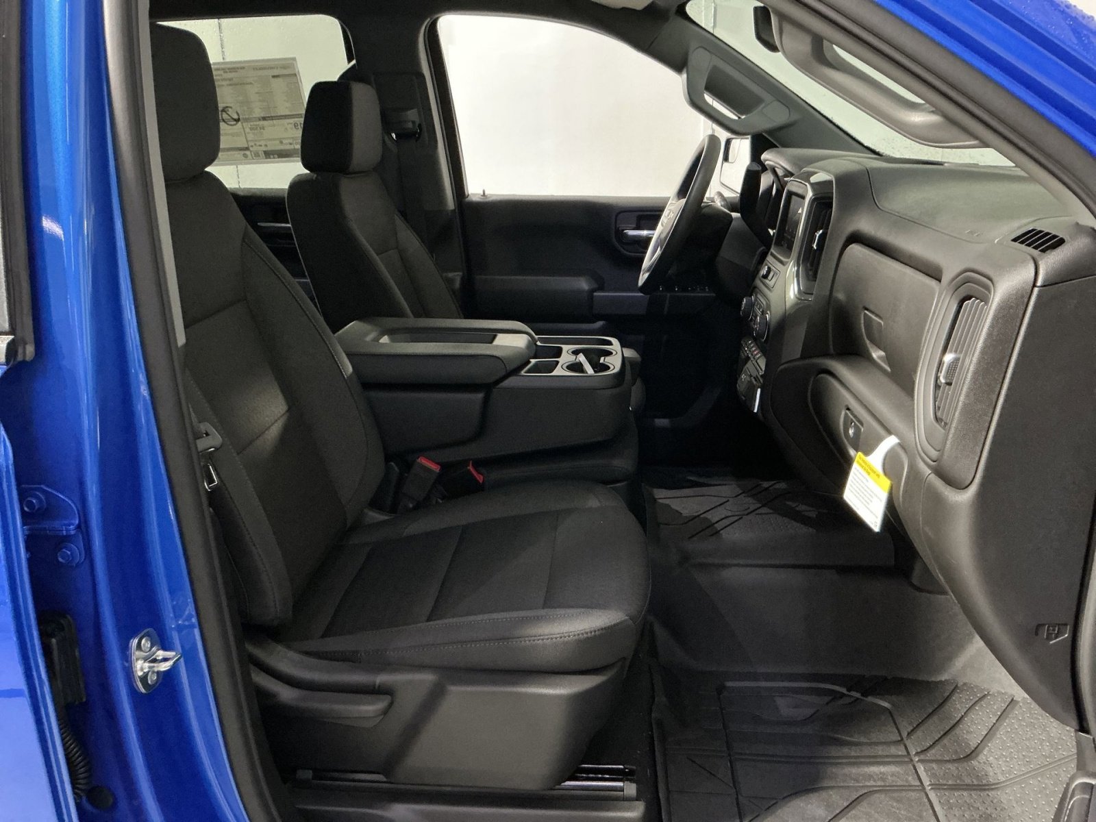 New 2026 Chevrolet Silverado 1500 Custom w/ Turbomax Blackout Package image 32