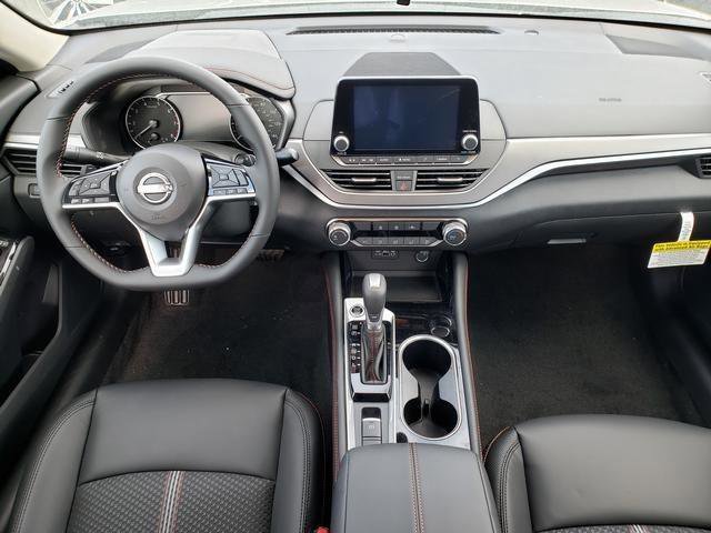 New 2025 Nissan Altima 2.5 SR image 14