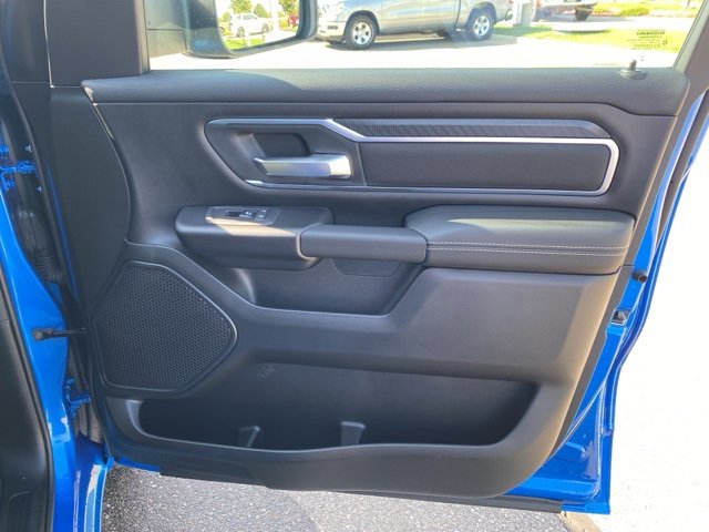 New 2026 RAM 1500 4x4 Crew Cab image 38