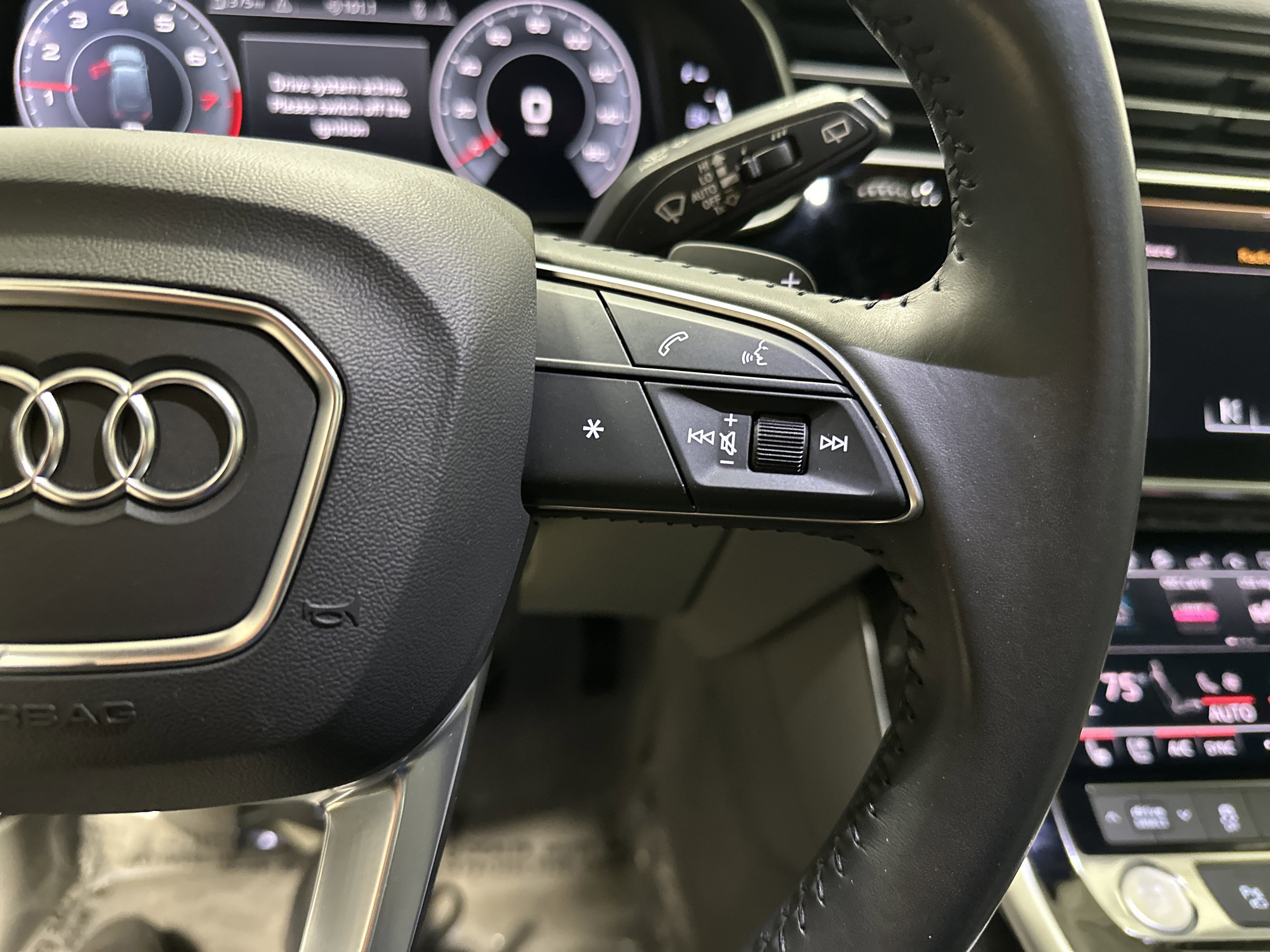 Used 2020 Audi Q7 2.0T Premium Plus image 20