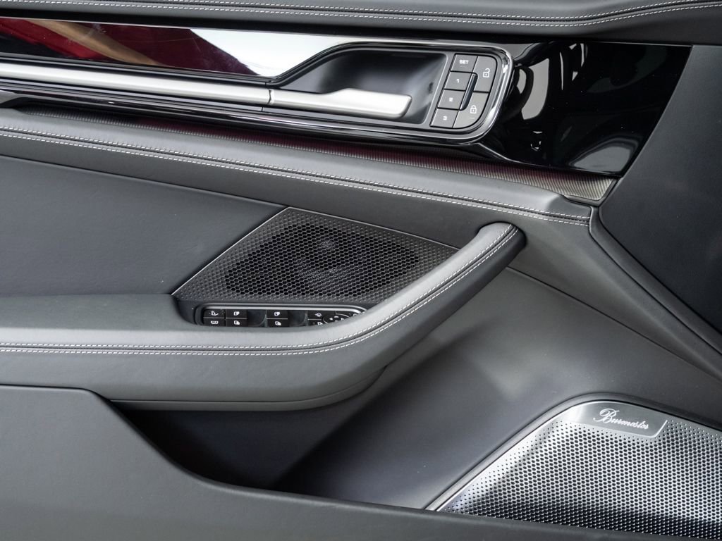 Certified 2025 Porsche Panamera Turbo image 6