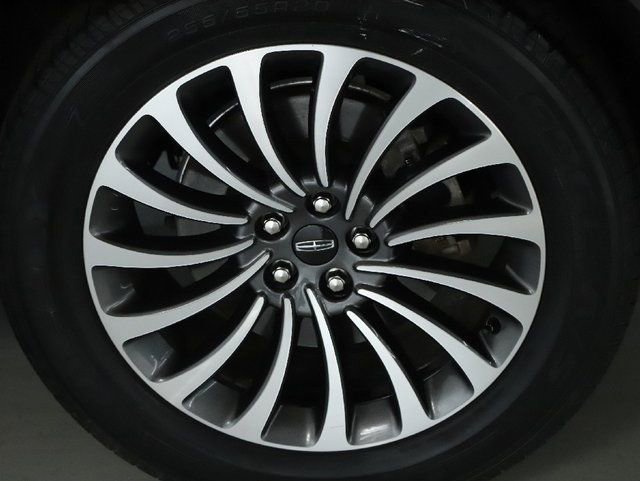 Used 2020 Lincoln Aviator Reserve w/ Class IV Trailer Tow Package image 39