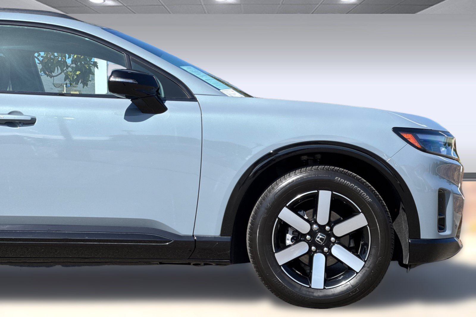 Certified 2024 Honda Prologue Touring image 37