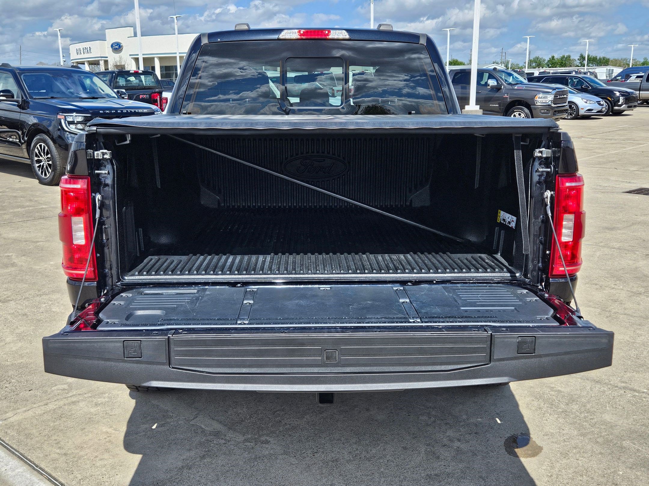 Used 2023 Ford F150 XLT w/ Equipment Group 302A High image 30