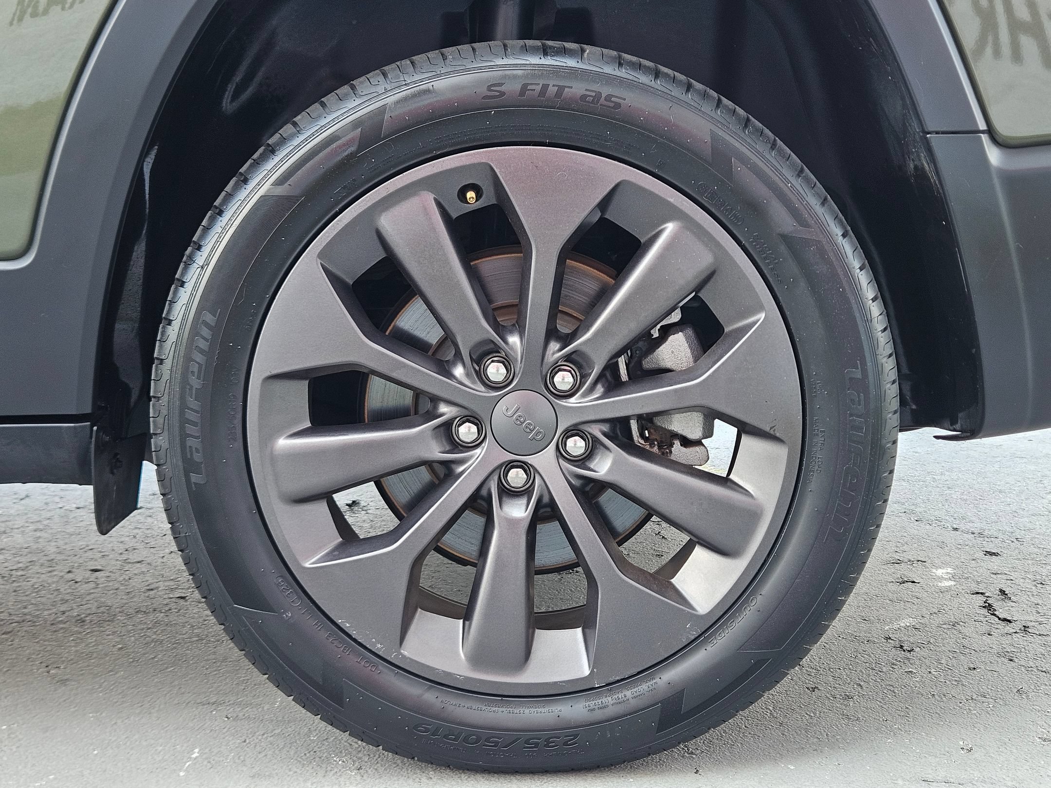 Used 2021 Jeep Cherokee Latitude Lux 80th Anniv w/ Quick Order Package 26U 80TH AWD/4WD image 29